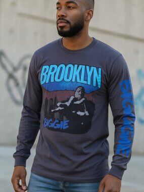 EUC NOTORIAS B.I.G. ( SM ) Long Sleeve Graphic Crew T-Shirt